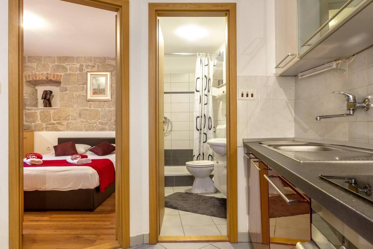Aparrtment Terra- Combine Beach&Old Town Apartment สปลิท ภายนอก รูปภาพ