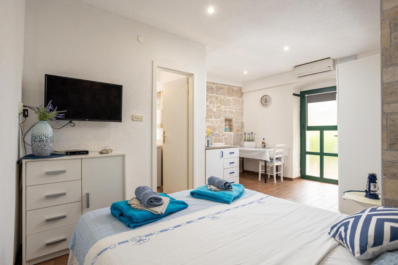 Aparrtment Terra- Combine Beach&Old Town Apartment สปลิท ภายนอก รูปภาพ