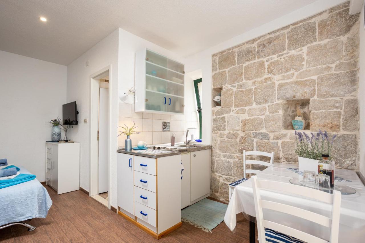 Aparrtment Terra- Combine Beach&Old Town Apartment สปลิท ภายนอก รูปภาพ